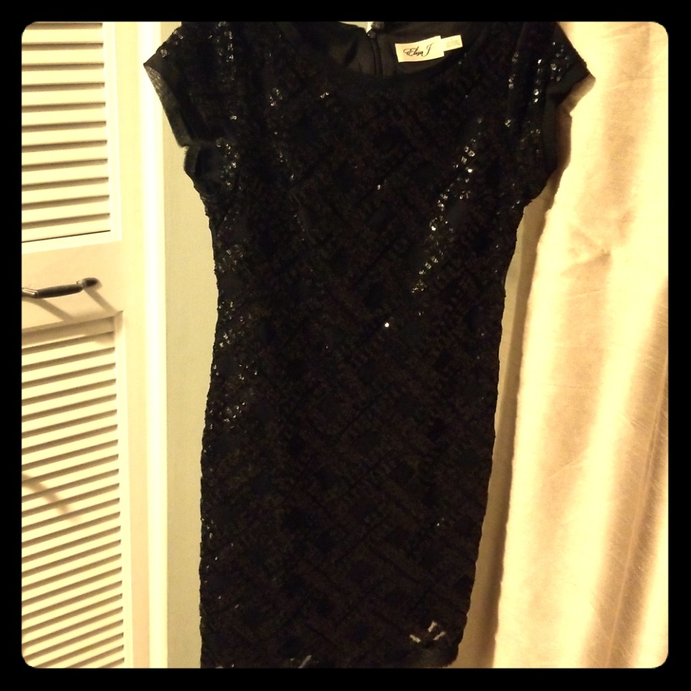 Fabulous short evening dress new